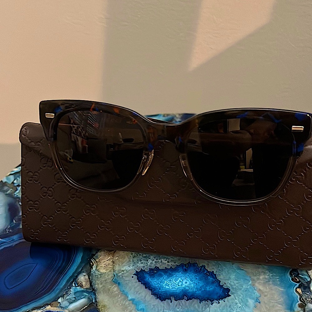 ✨SOLD✨Gucci Sunglasses - Picture 3 of 10